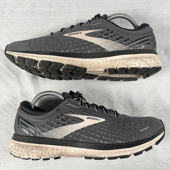 Brooks Ghost 13 Women's Size 11 Running Shoes Black Jogging Sneakers 1203381B062 - Picture 2 of 7